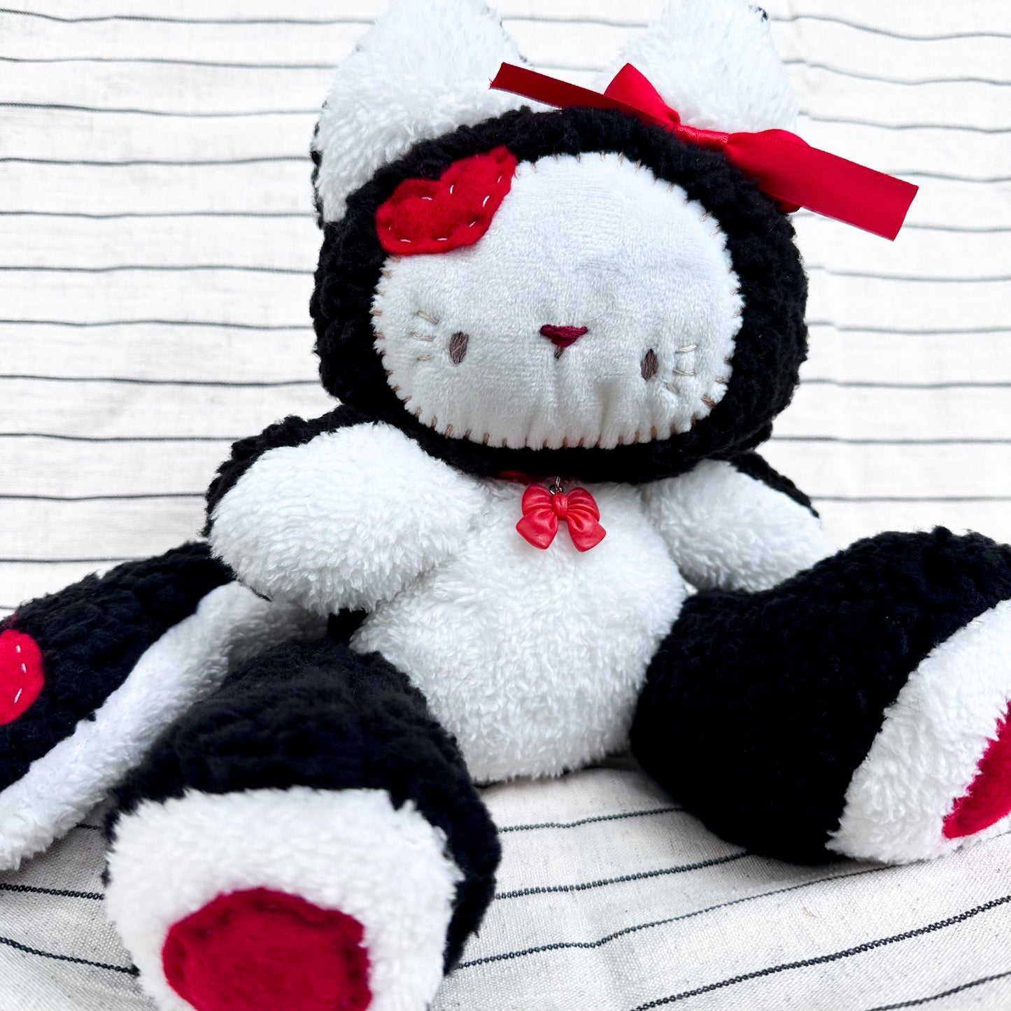 Love Cat Plushie
