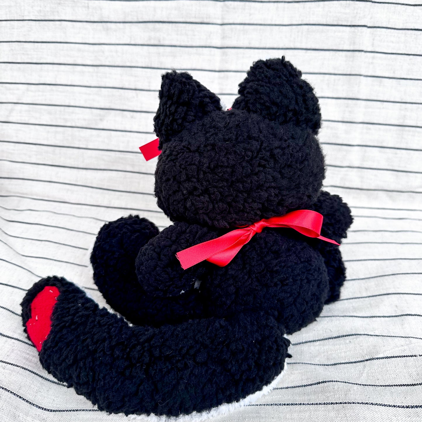 Love Cat Plushie