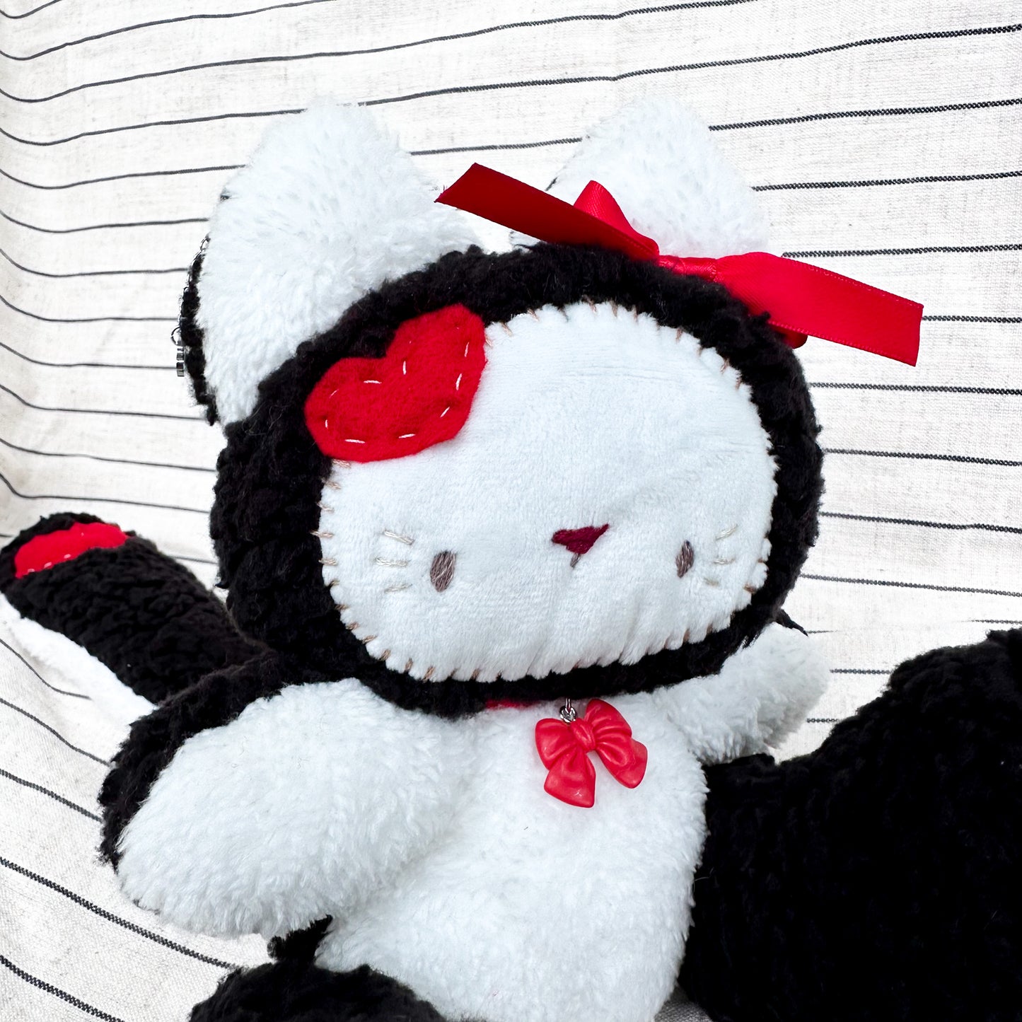 Love Cat Plushie
