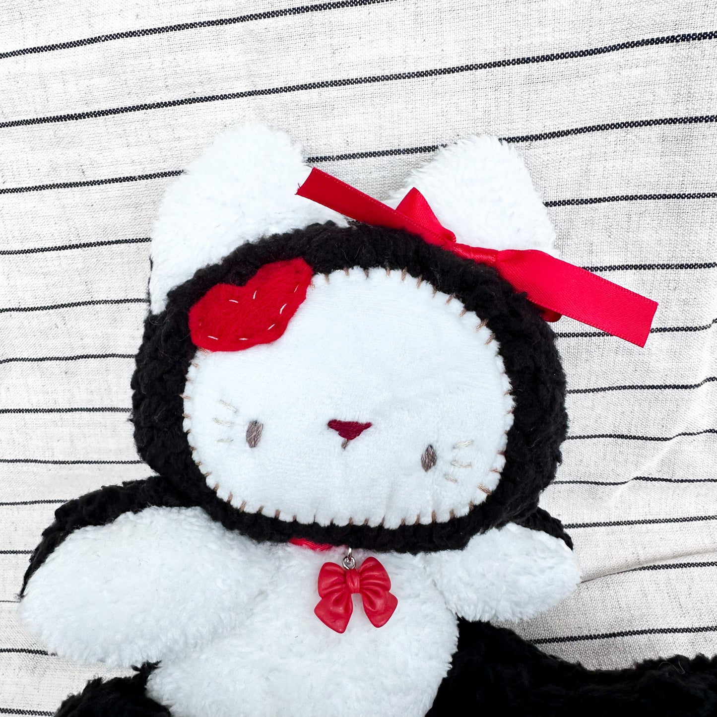 Love Cat Plushie